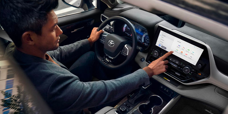 2025 Toyota Highlander interior