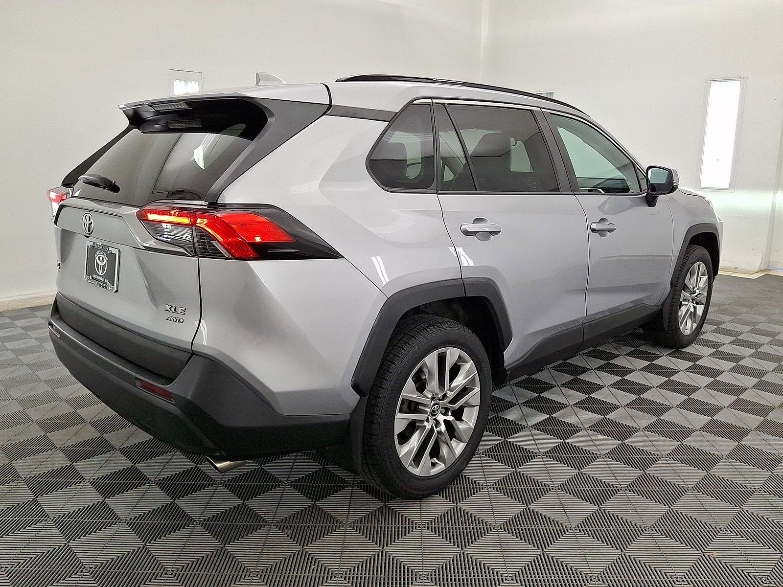 2021 Toyota RAV4 XLE Premium