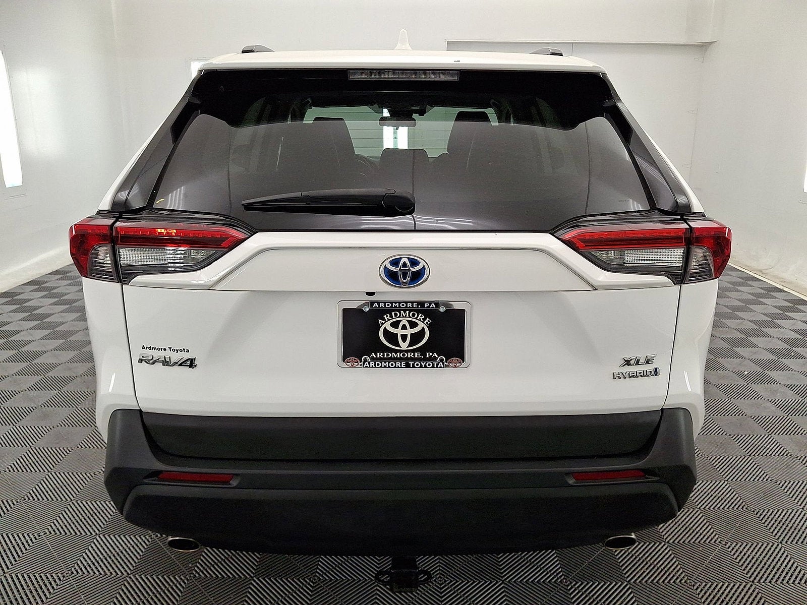 2019 Toyota RAV4 Hybrid XLE