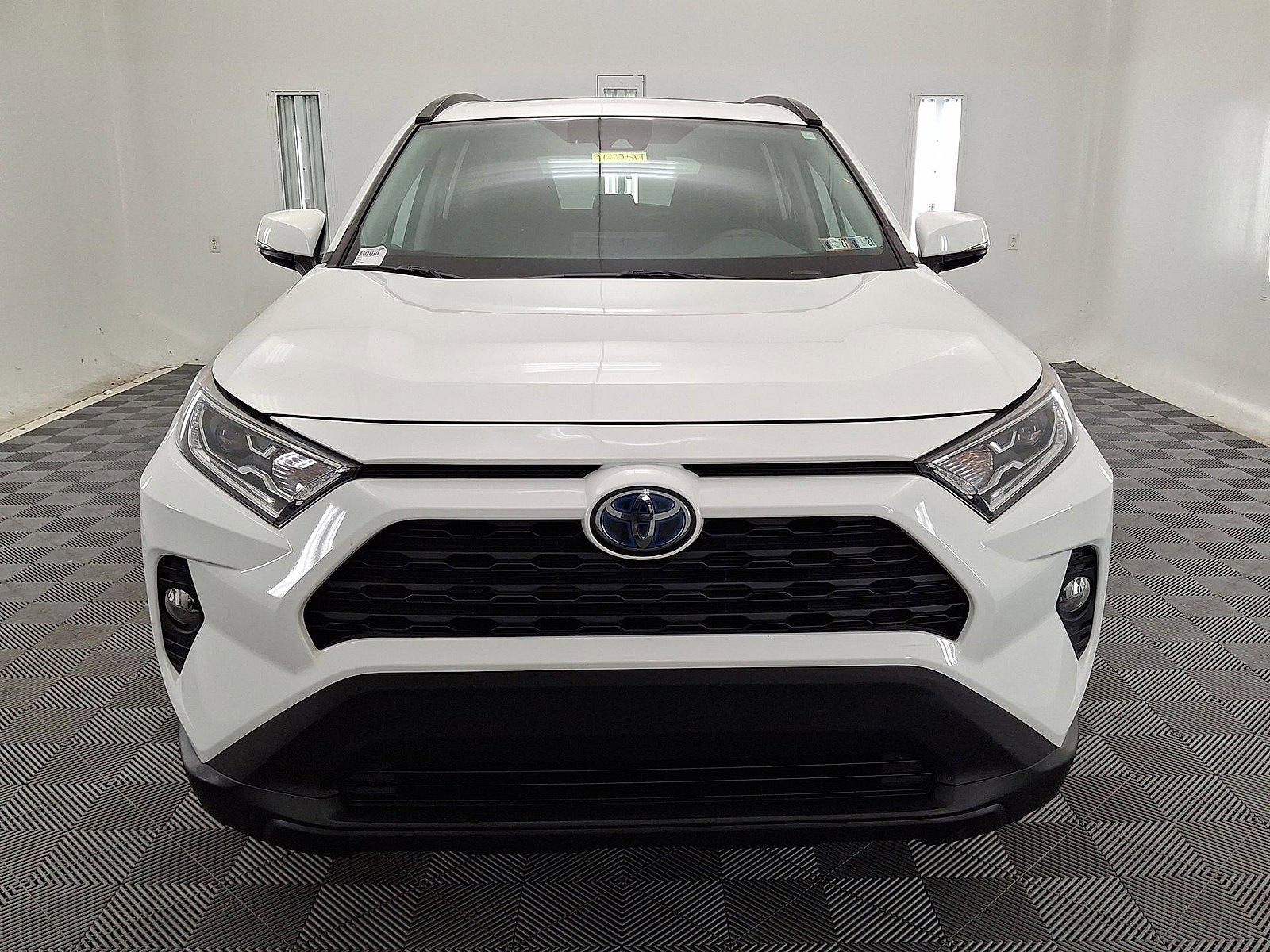 2019 Toyota RAV4 Hybrid XLE