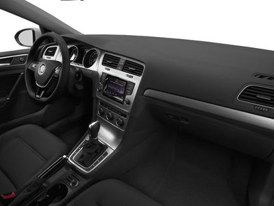 2016 Volkswagen Golf TSI SE