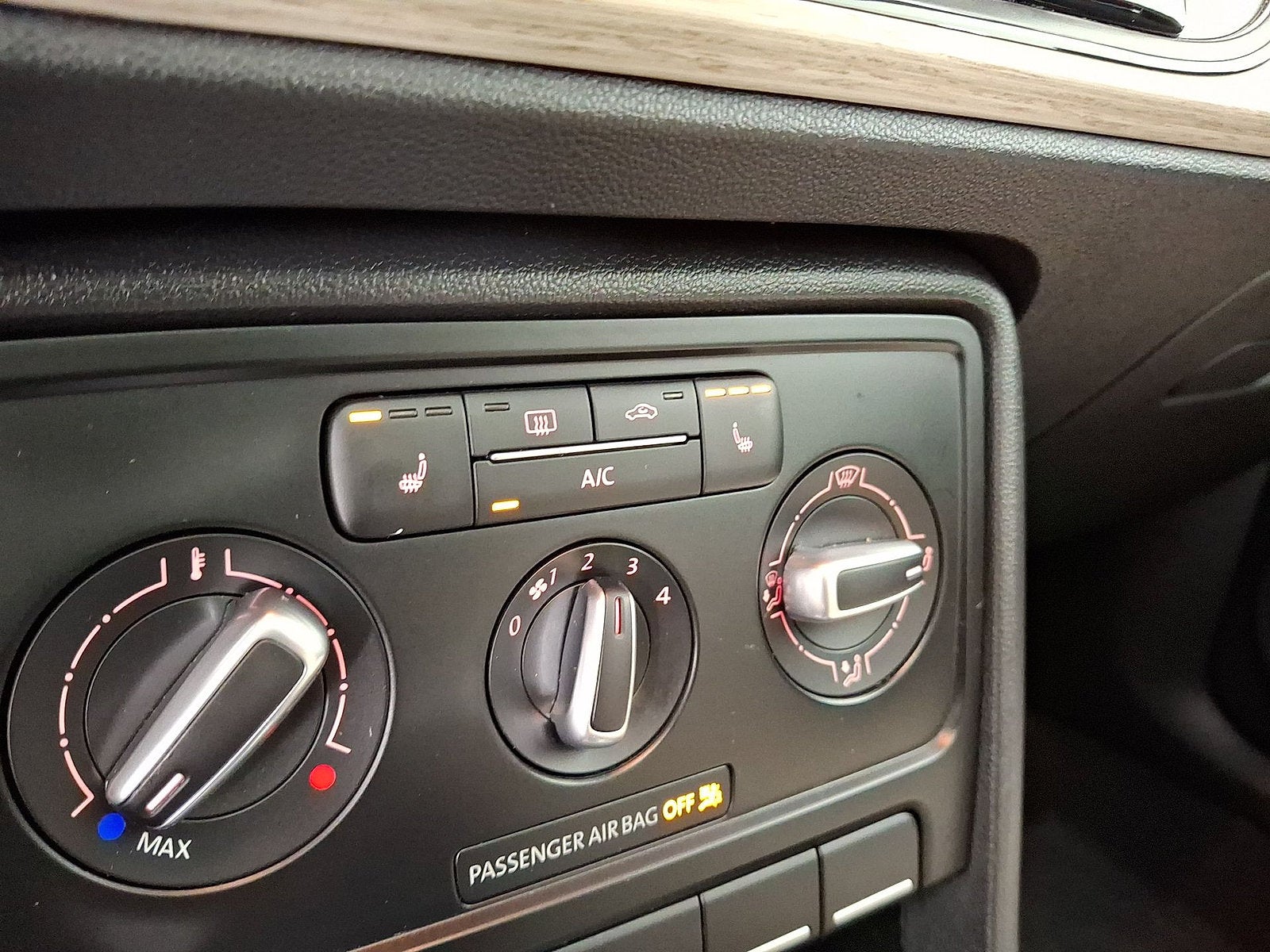 2018 Volkswagen Beetle Coast
