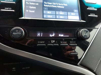 2018 Toyota Camry SE