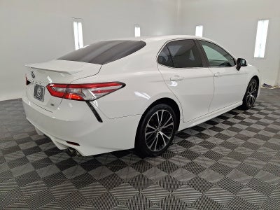 2018 Toyota Camry SE