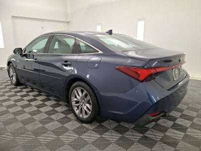 2019 Toyota Avalon Hybrid XLE