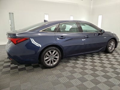 2019 Toyota Avalon Hybrid XLE