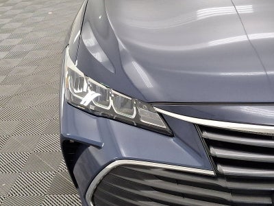2019 Toyota Avalon Hybrid XLE