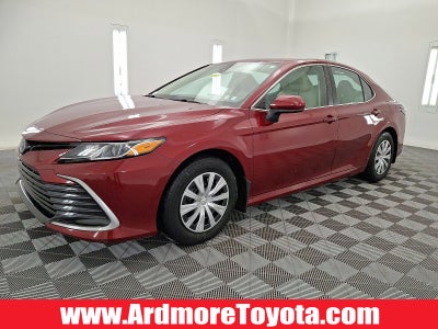 2022 Toyota Camry Hybrid LE