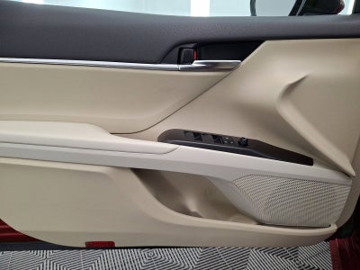 2022 Toyota Camry Hybrid LE