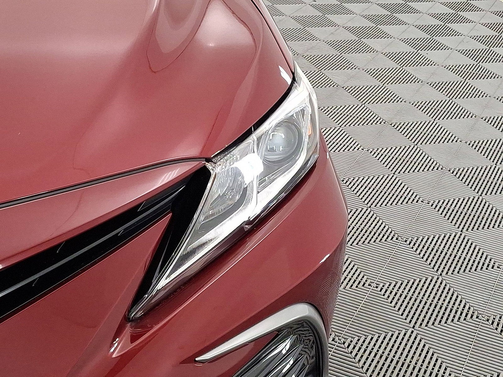 2022 Toyota Camry Hybrid LE