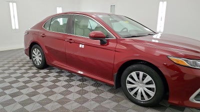2022 Toyota Camry Hybrid LE