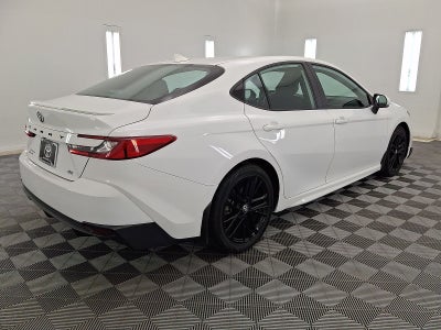 2025 Toyota Camry SE