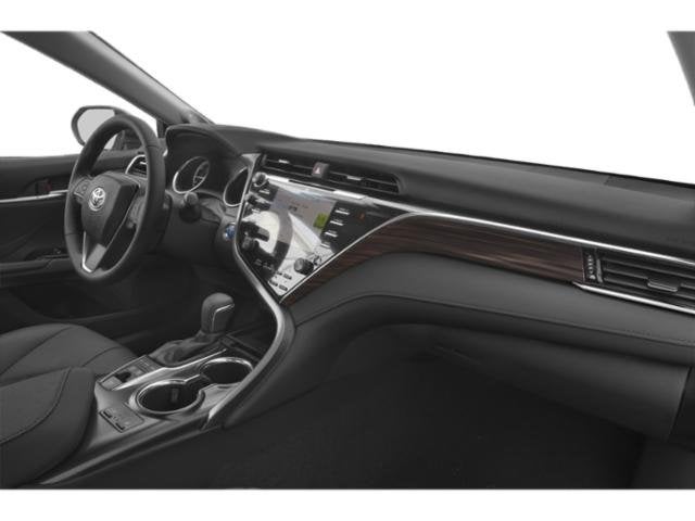 2020 Toyota Camry Hybrid XLE