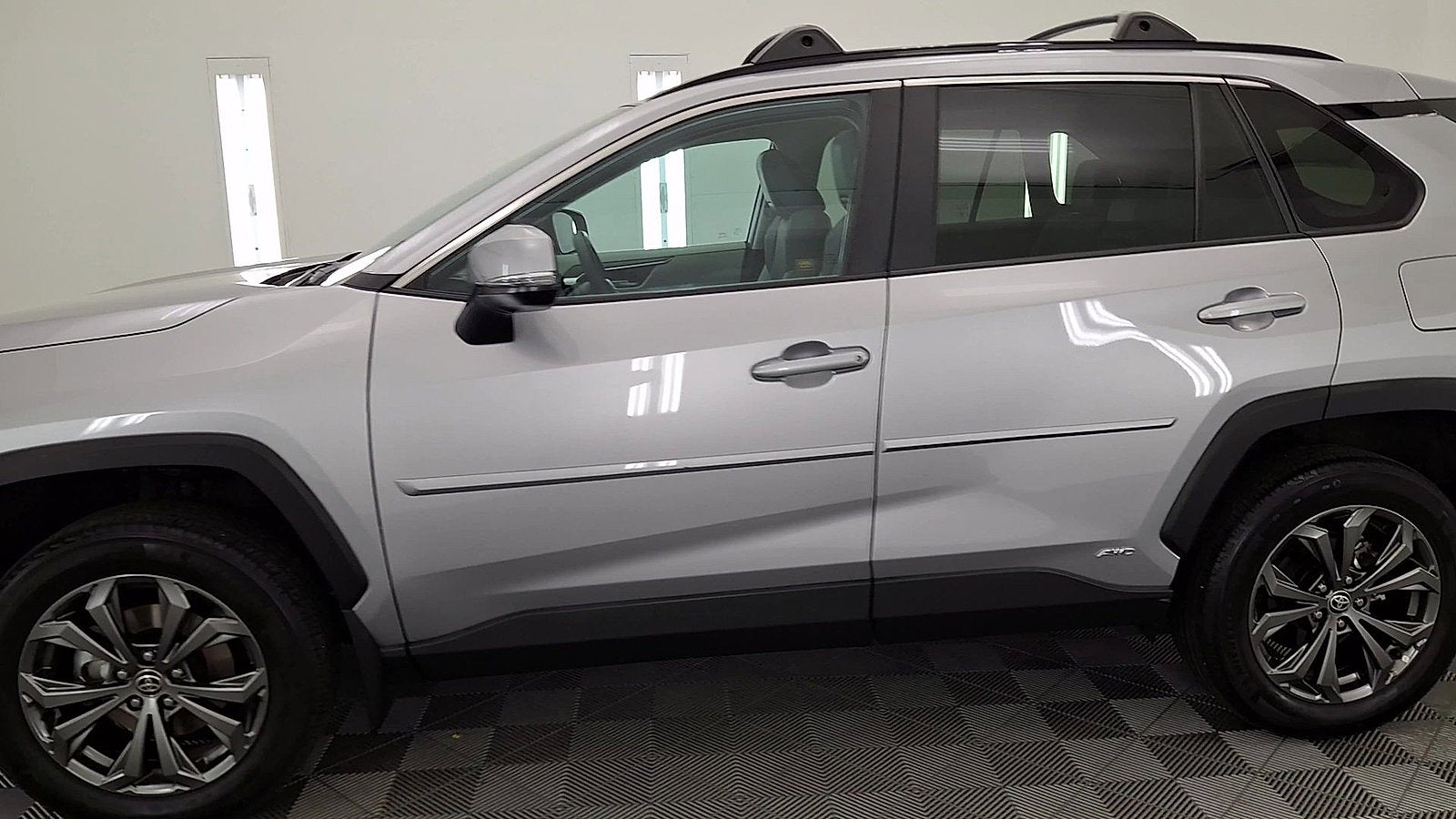 2023 Toyota RAV4 Hybrid XLE Premium