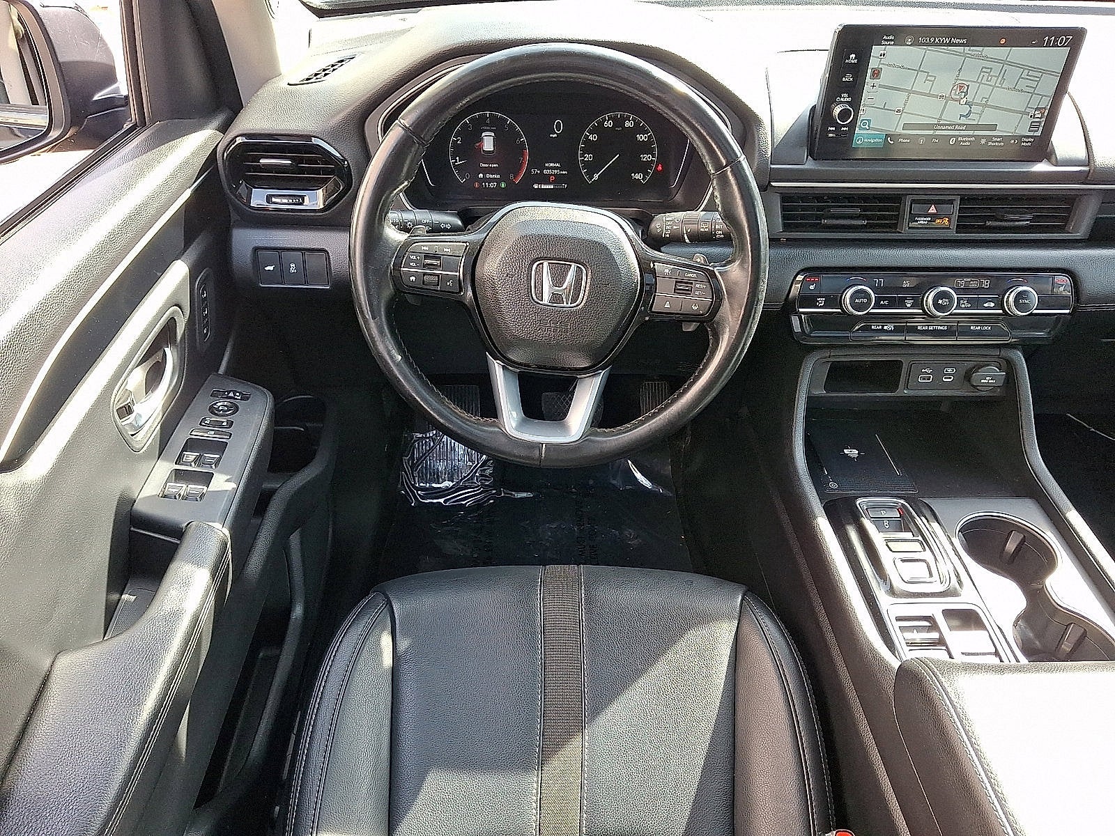2023 Honda Pilot Touring - Photo 13