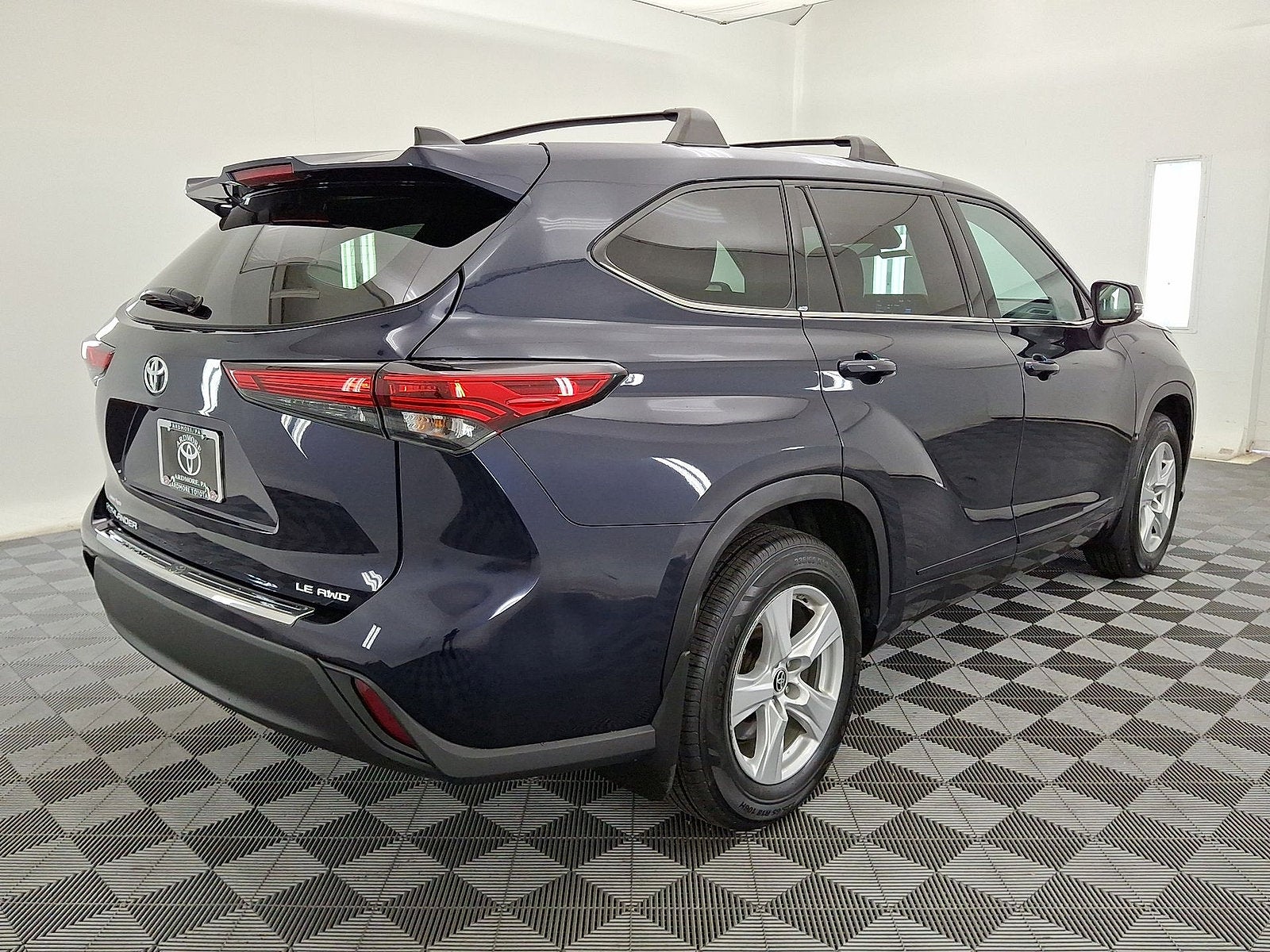 2022 Toyota Highlander LE