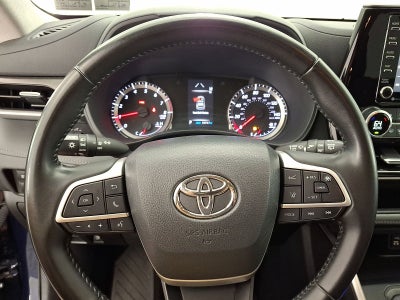 2022 Toyota Highlander LE
