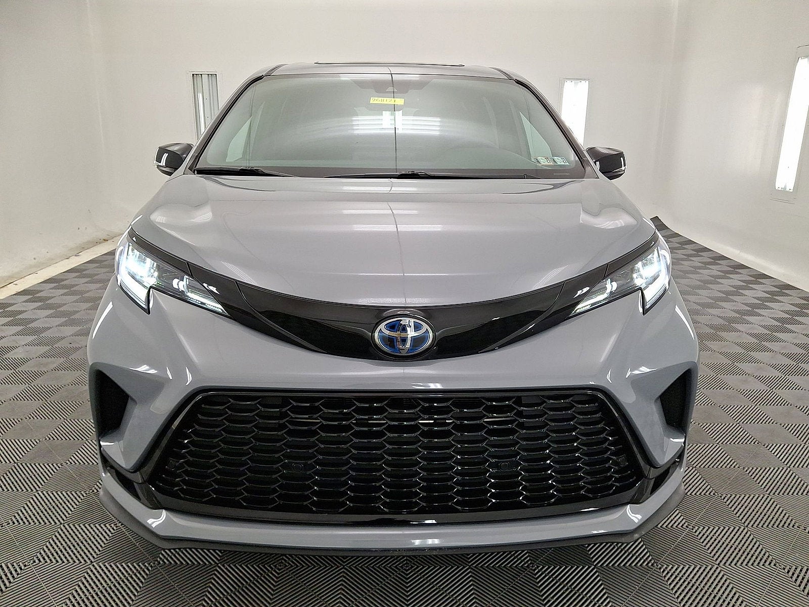 2025 Toyota Sienna XSE