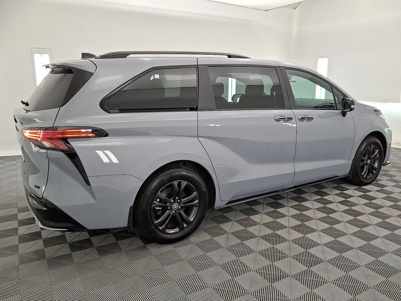 2025 Toyota Sienna XSE