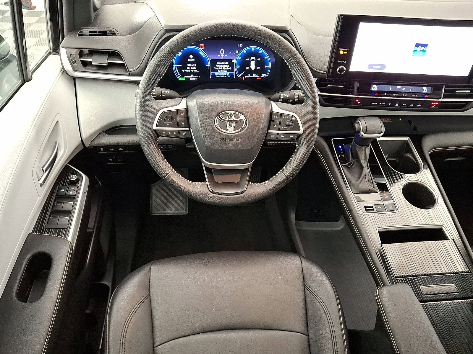 2025 Toyota Sienna XSE