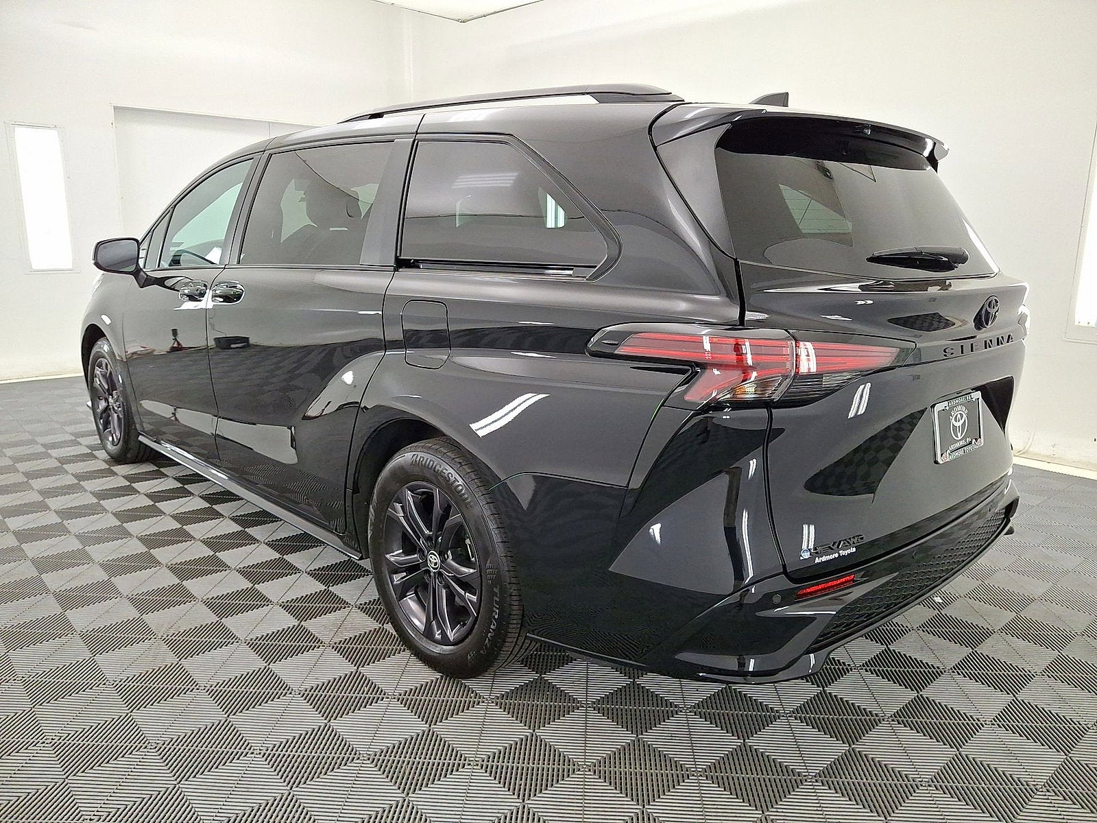 2025 Toyota Sienna XSE