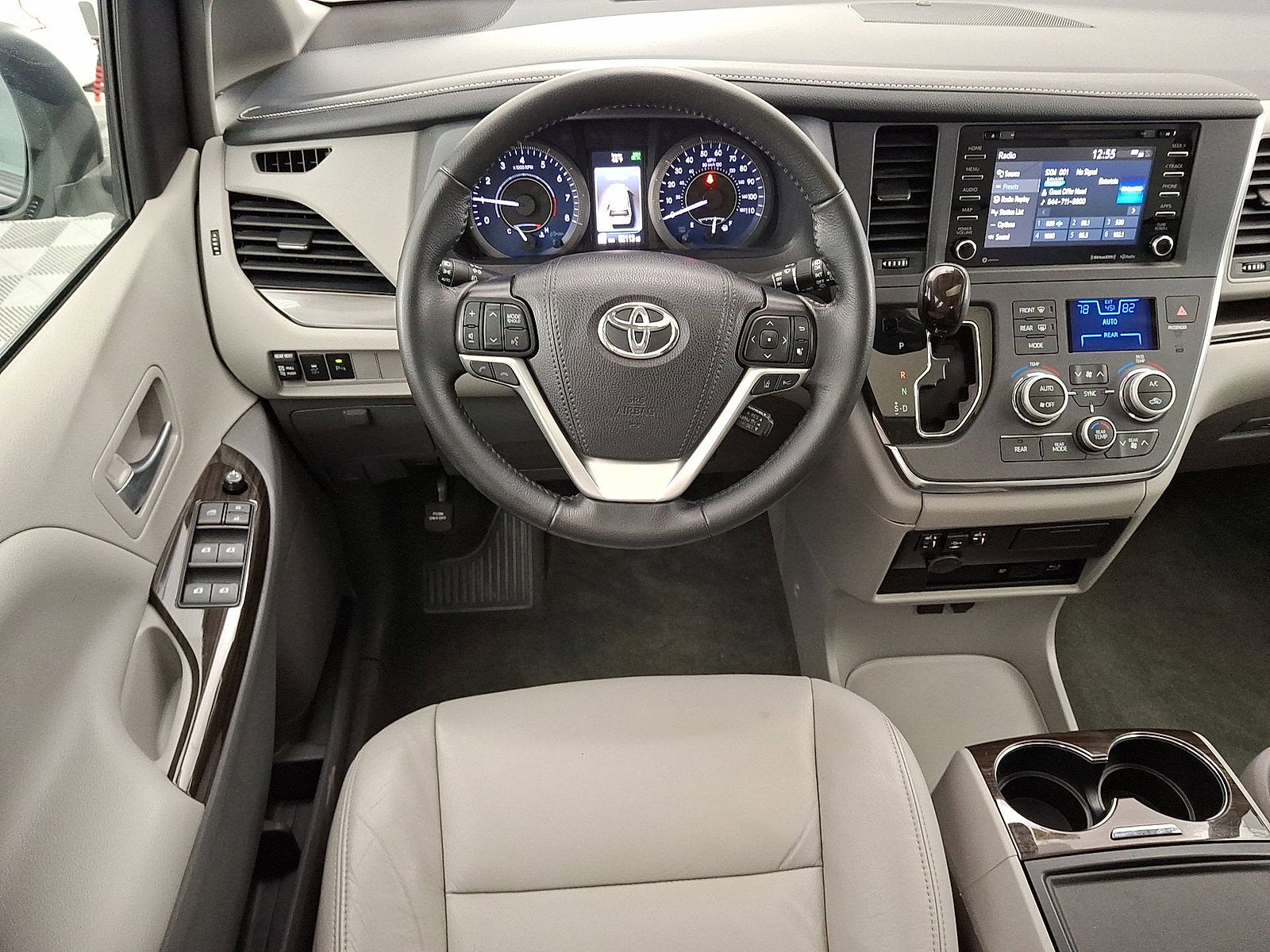 2019 Toyota Sienna XLE Premium