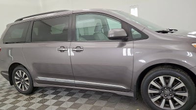 2019 Toyota Sienna XLE Premium