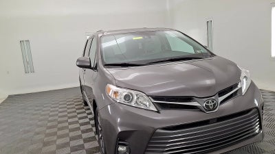 2019 Toyota Sienna XLE Premium