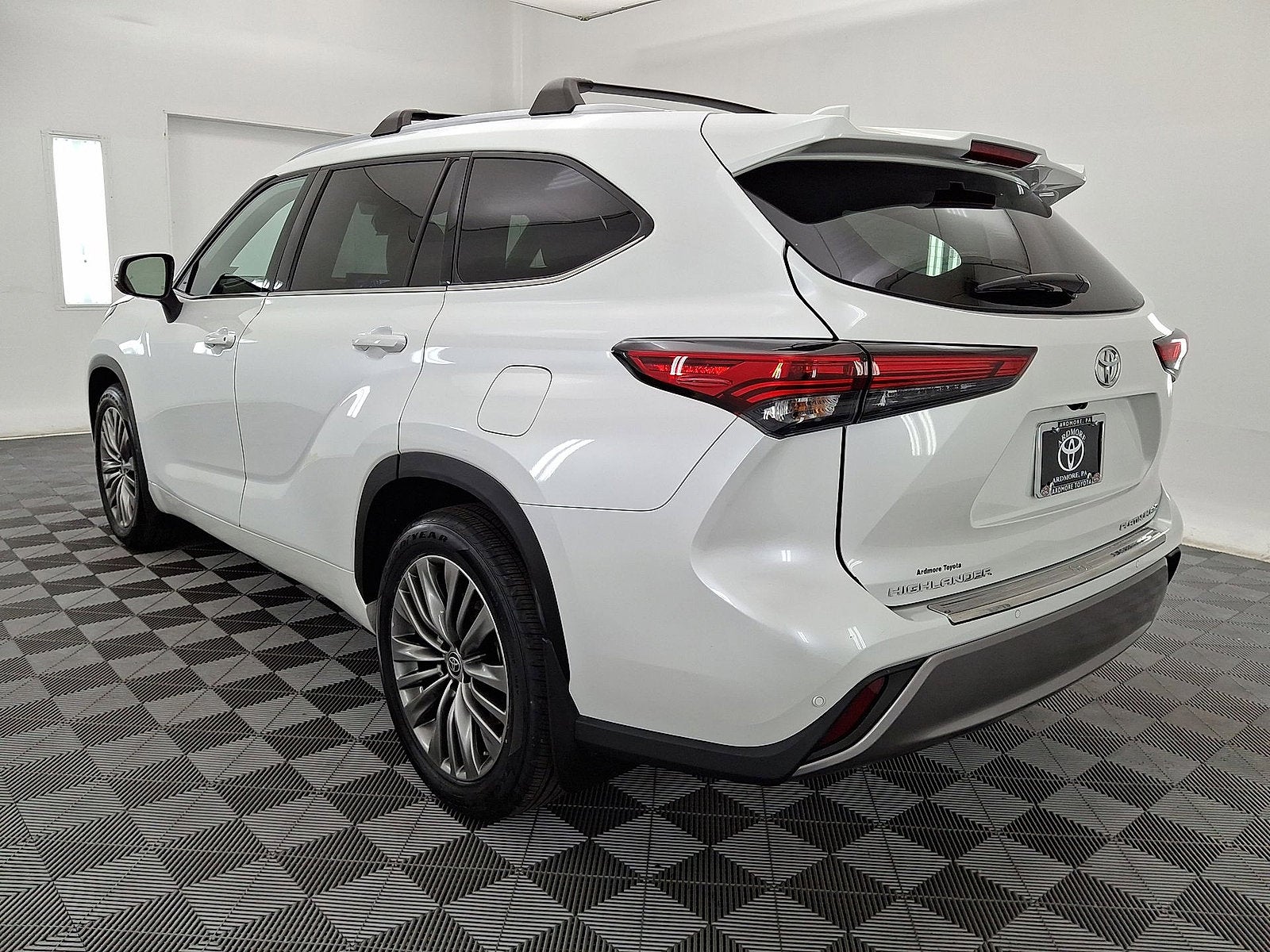 2022 Toyota Highlander Platinum
