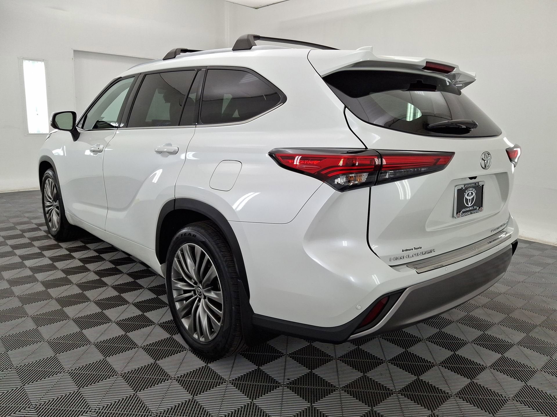 2022 Toyota Highlander Platinum