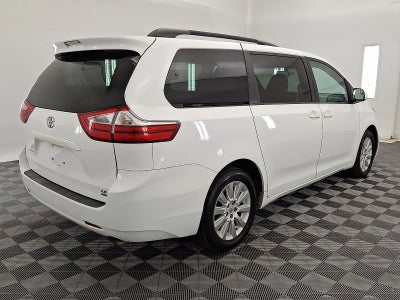 2015 Toyota Sienna LE