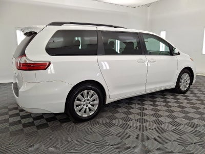 2015 Toyota Sienna LE