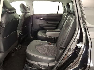 2024 Toyota Highlander Hybrid XLE Nightshade