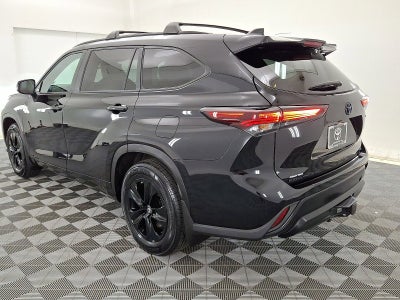 2024 Toyota Highlander Hybrid XLE Nightshade