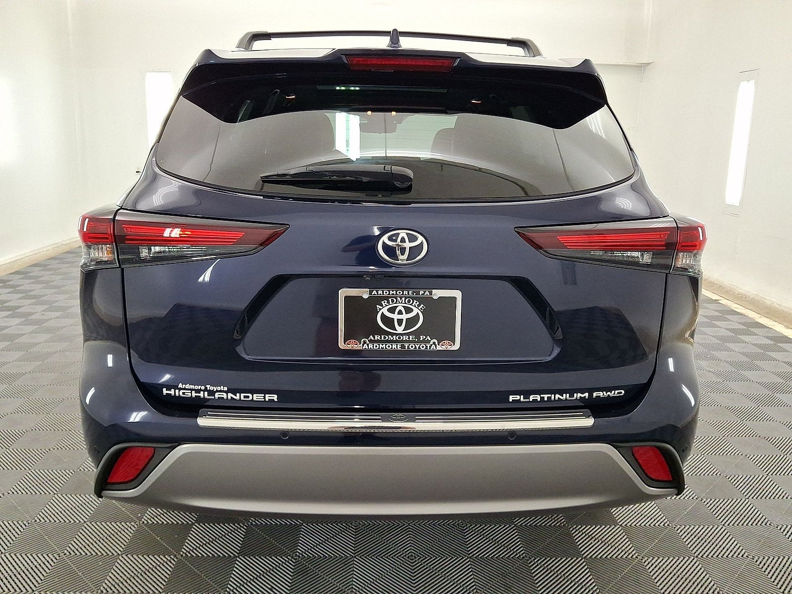 2024 Toyota Highlander Platinum