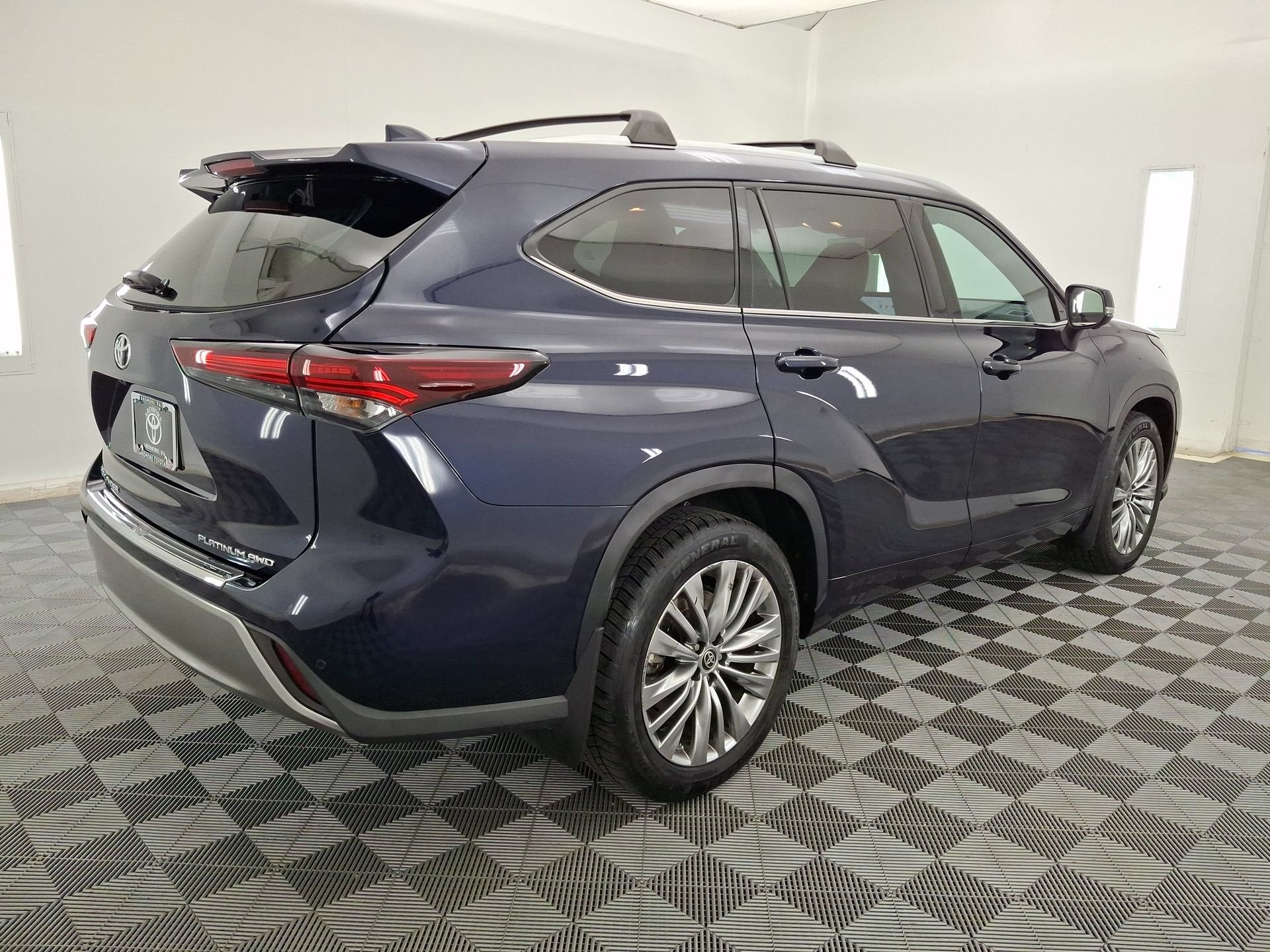2024 Toyota Highlander Platinum