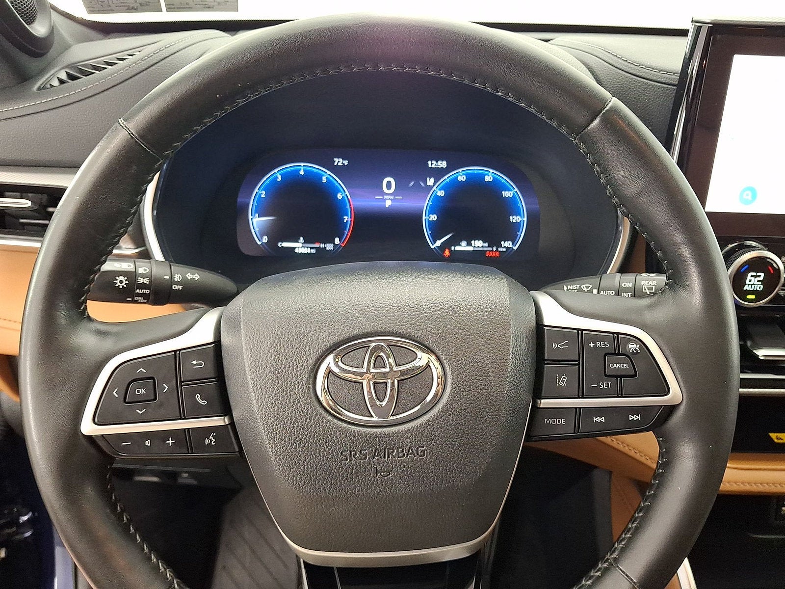 2024 Toyota Highlander Platinum