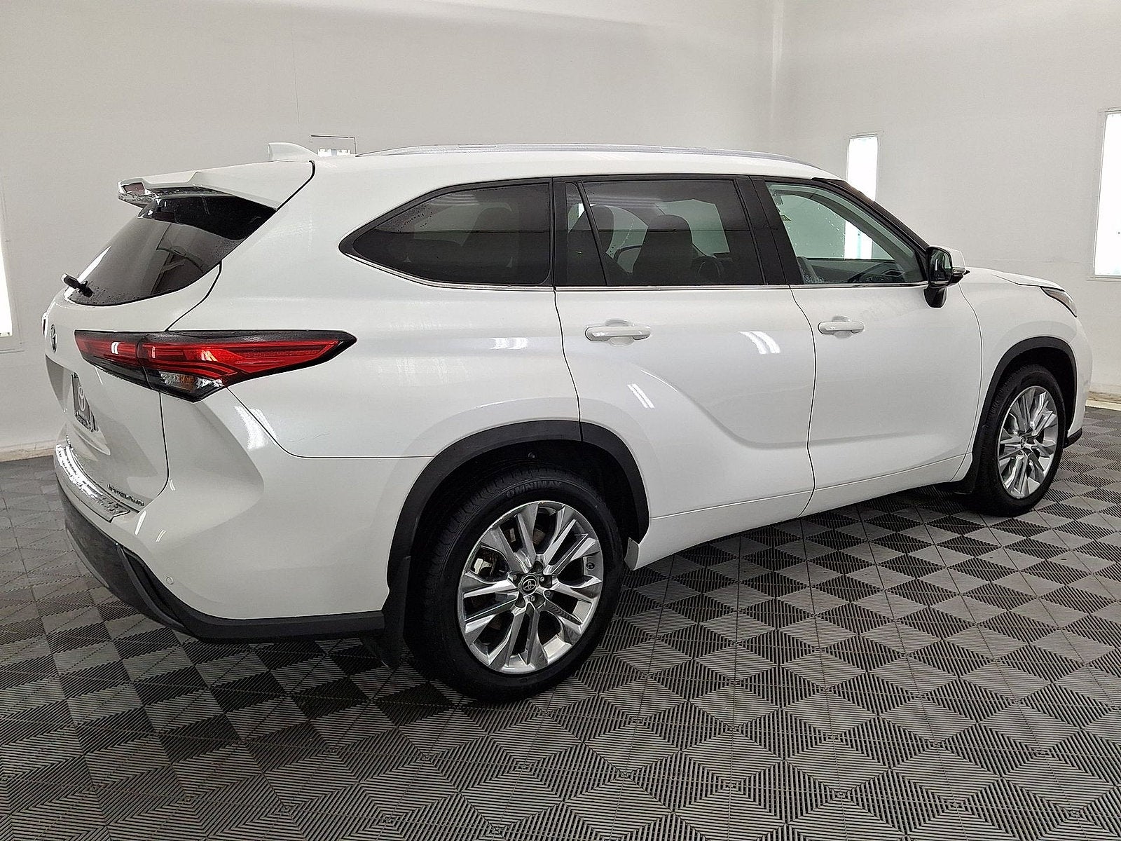 2023 Toyota Highlander Limited