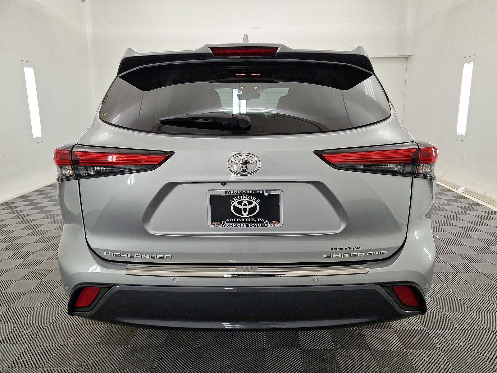 2023 Toyota Highlander Limited