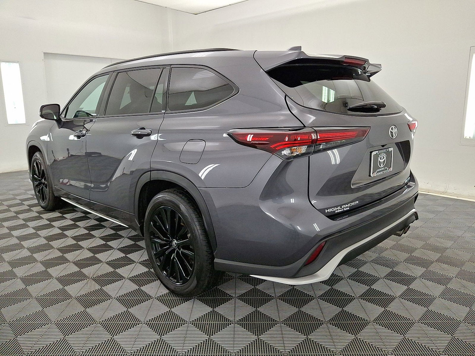 2025 Toyota Highlander XSE