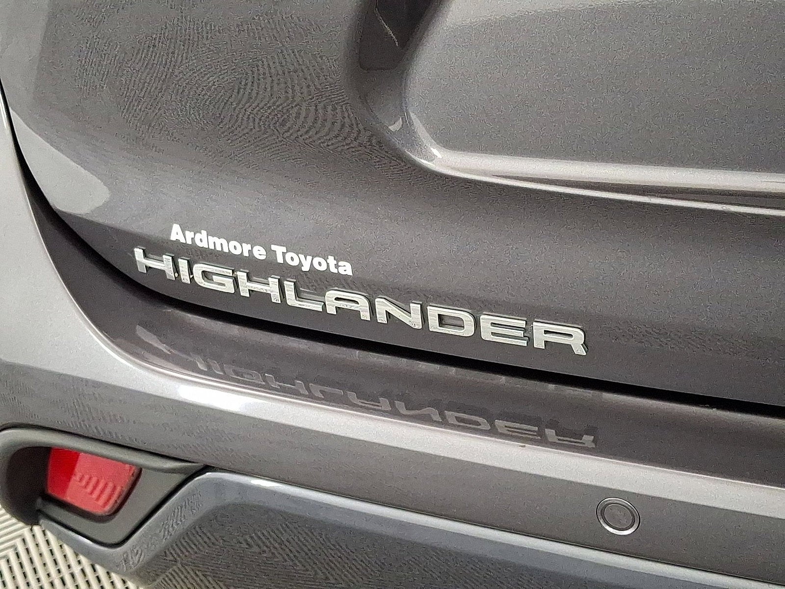 2024 Toyota Highlander Hybrid Limited