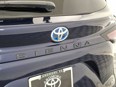 2025 Toyota Sienna XLE