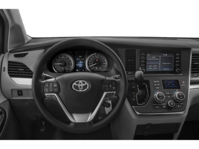 2018 Toyota Sienna XLE