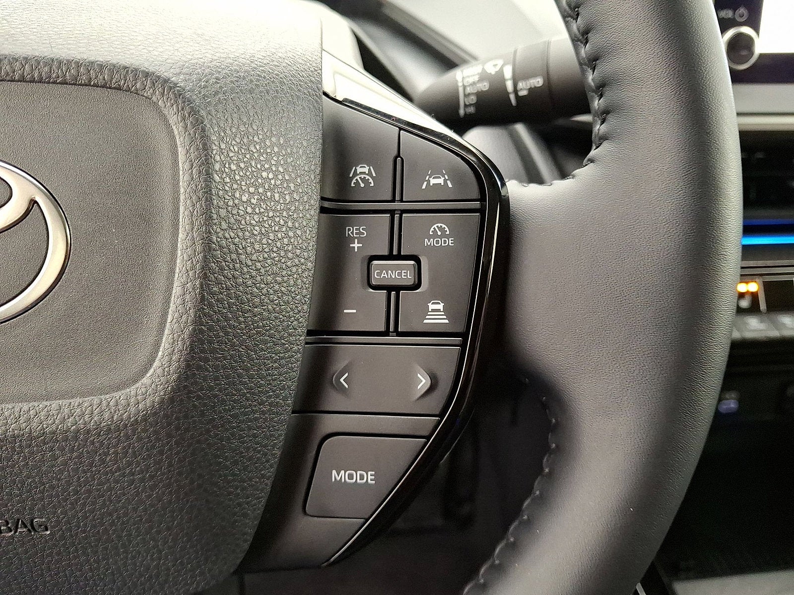 2025 Toyota Prius XLE