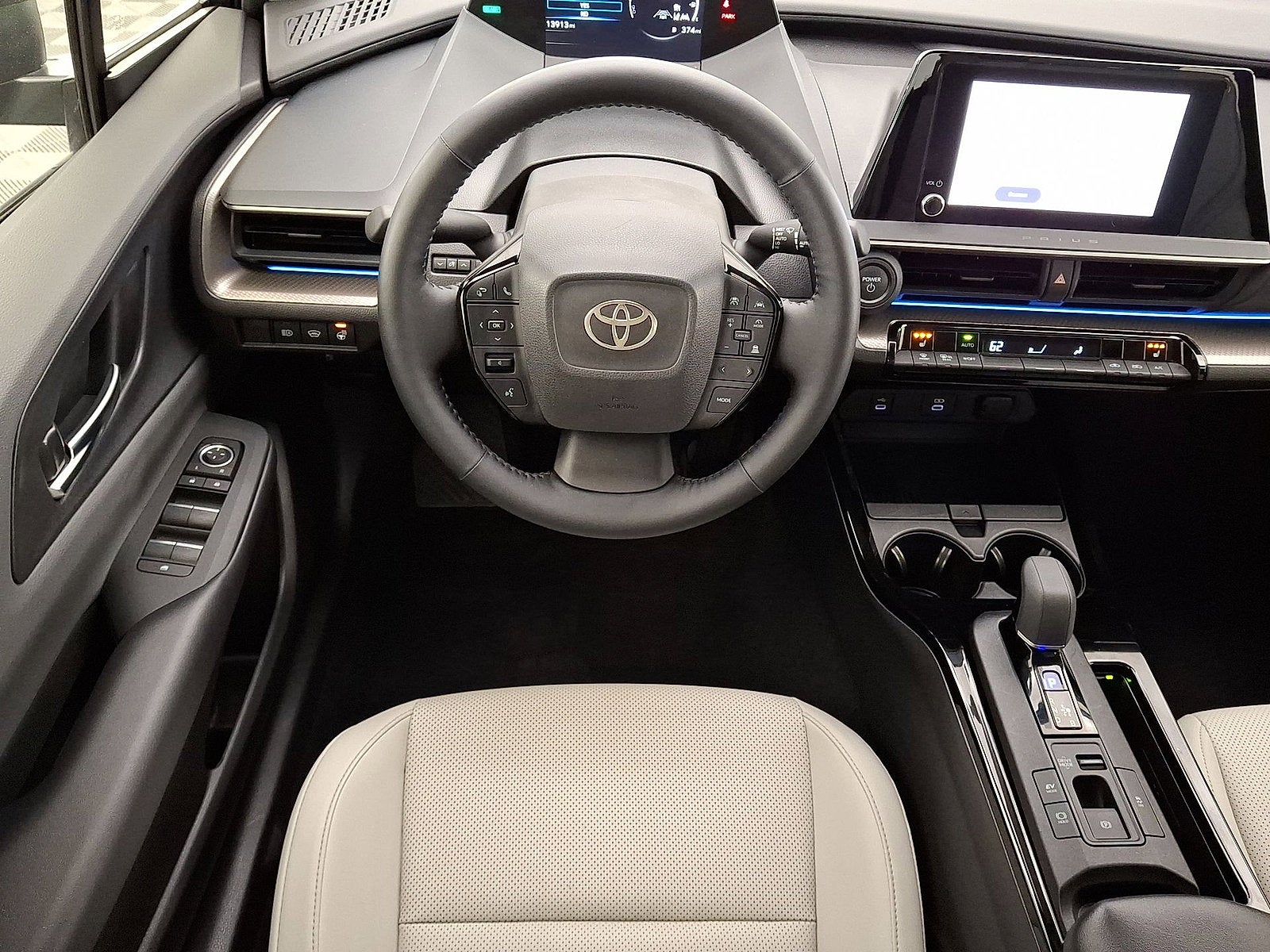 2025 Toyota Prius XLE