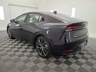 2025 Toyota Prius XLE