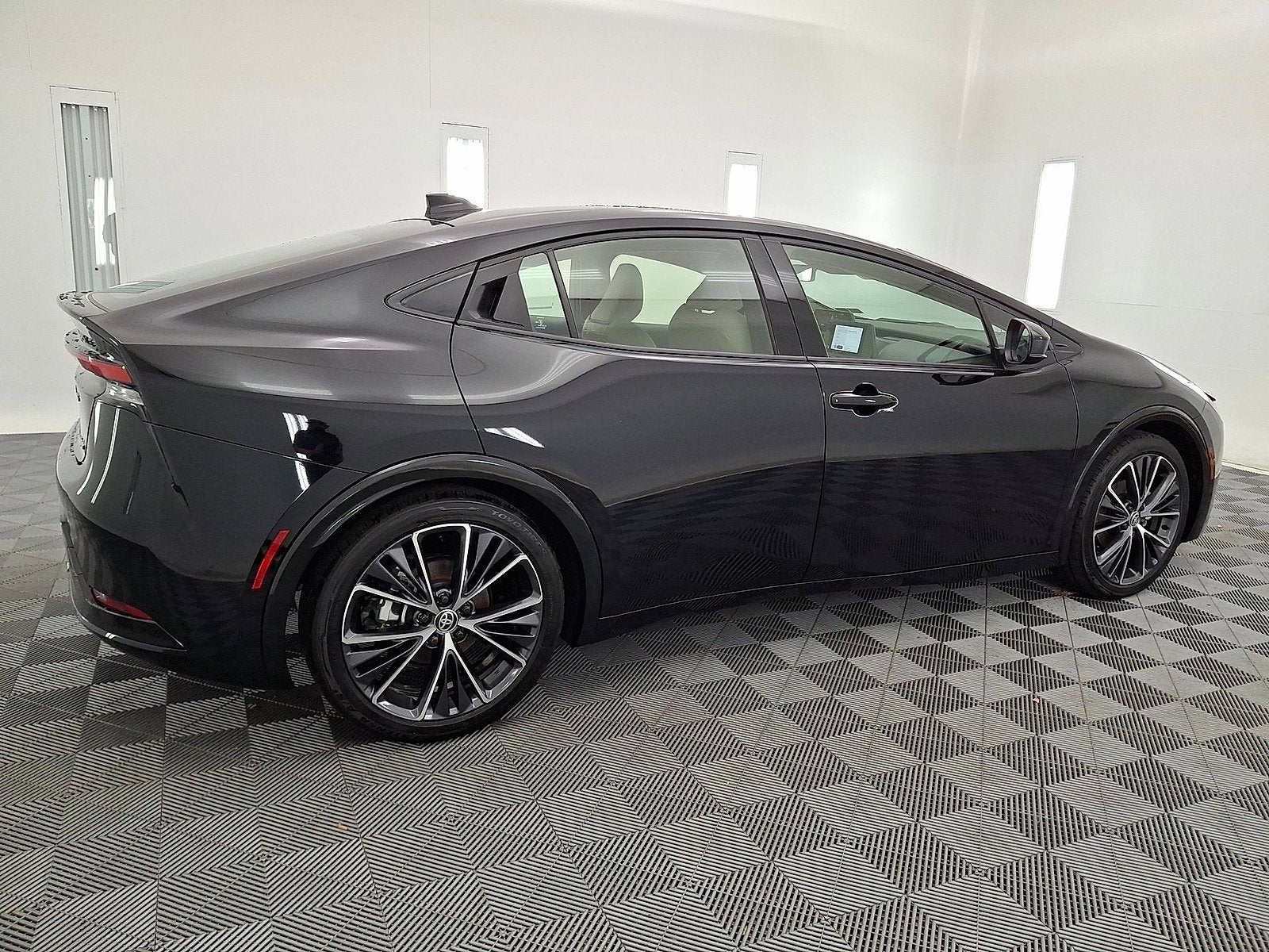 2025 Toyota Prius XLE