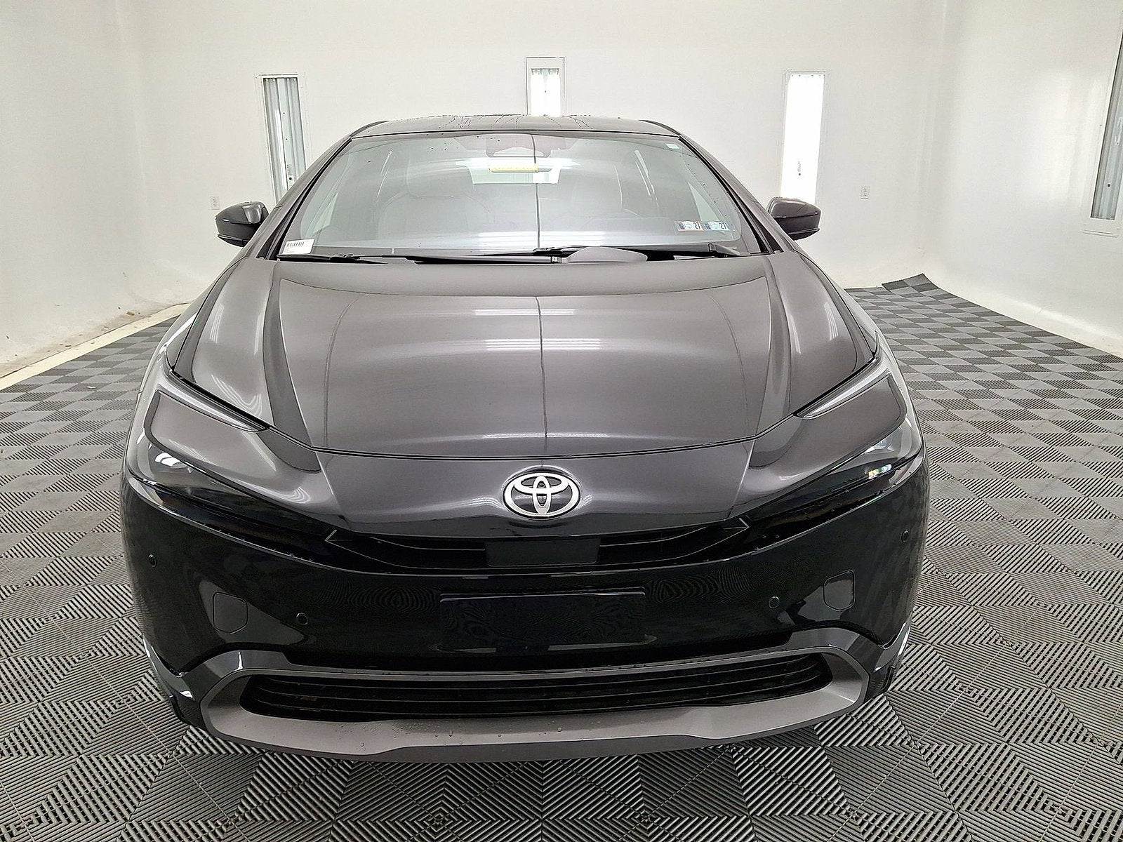 2025 Toyota Prius XLE