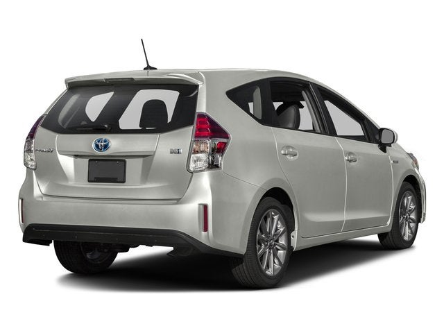 2017 Toyota Prius v Five