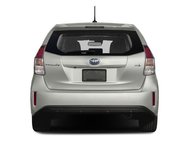 2017 Toyota Prius v Five